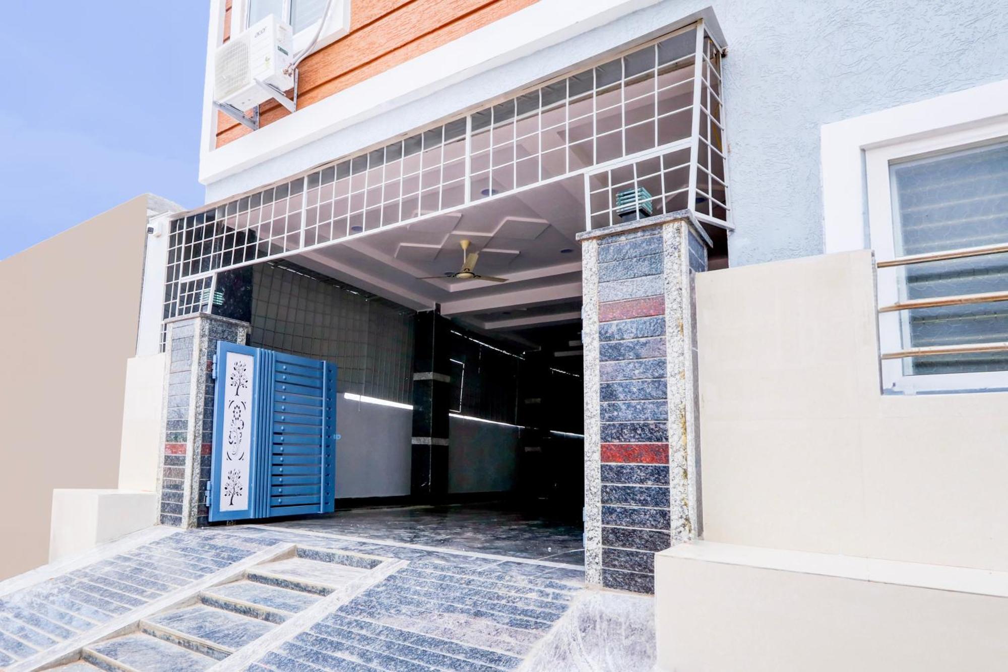 Super Hotel O Adibatla Near Tcs Ibrahimpatan Extérieur photo