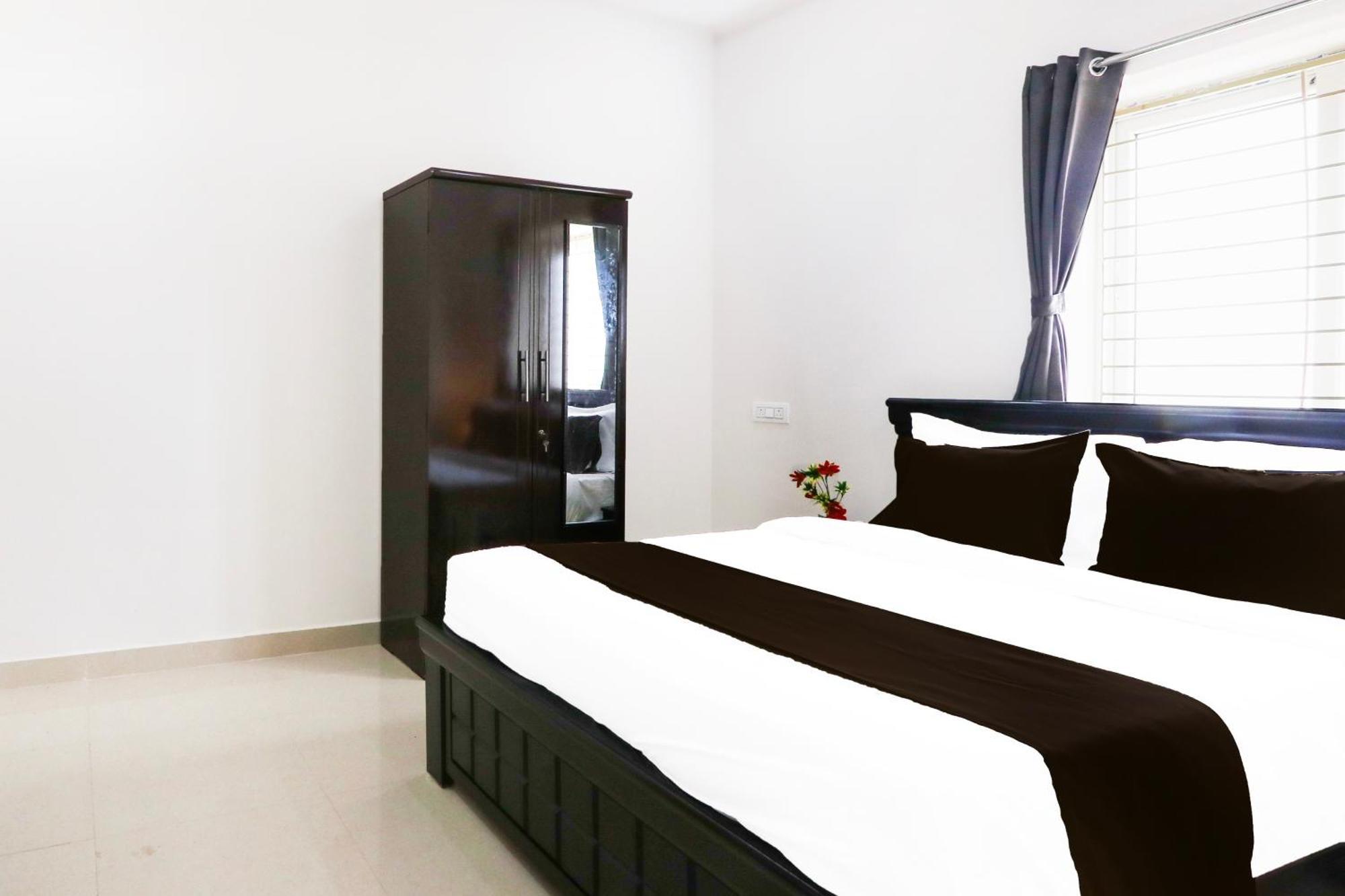 Super Hotel O Adibatla Near Tcs Ibrahimpatan Extérieur photo